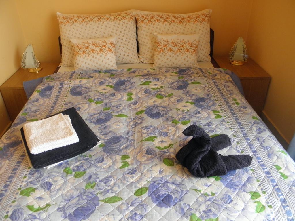 Kristaly Apartman Bed and Breakfast Hévíz Exterior foto