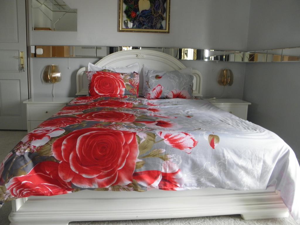 Kristaly Apartman Bed and Breakfast Hévíz Exterior foto